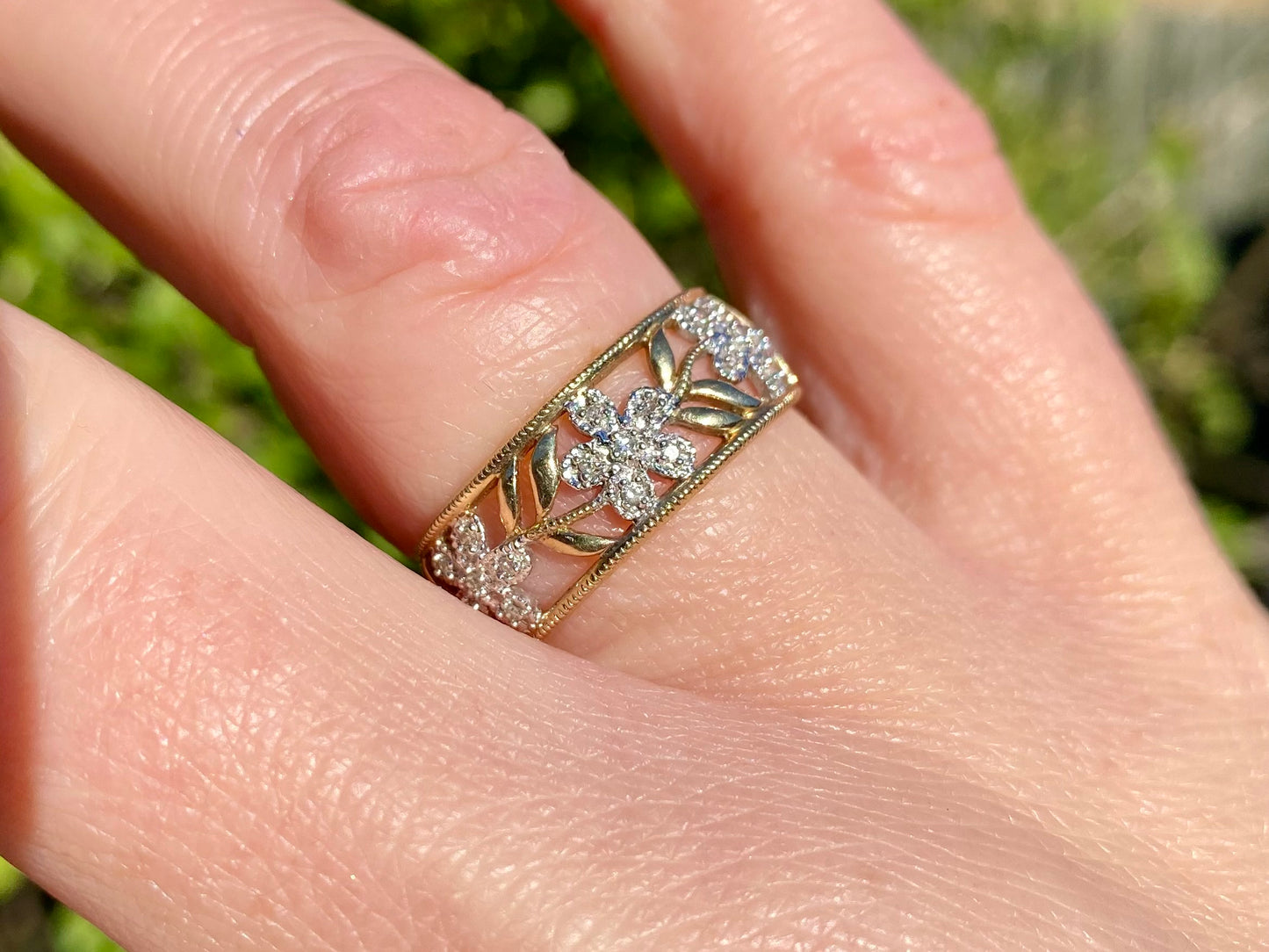 9ct Gold Diamond Ring