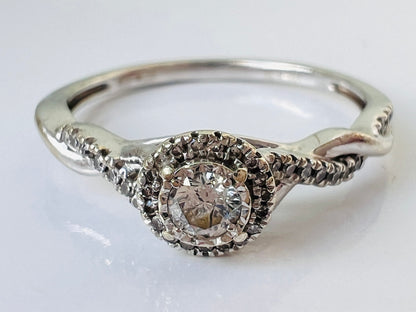 9ct Gold Diamond Ring
