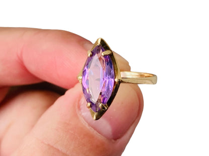 Vintage 9ct Gold Amethyst Ring