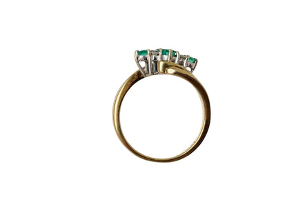 Vintage 9ct Gold Emerald & Diamond Ring