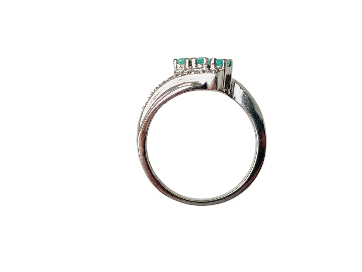 9ct Gold Apatite & Diamond Ring