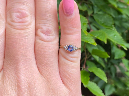 9ct Gold Sapphire & Diamond Ring