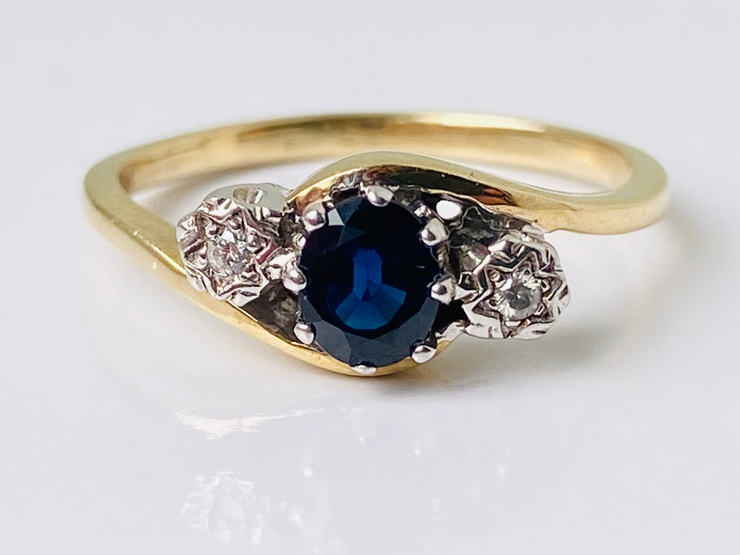 9ct Gold Sapphire & Diamond Ring