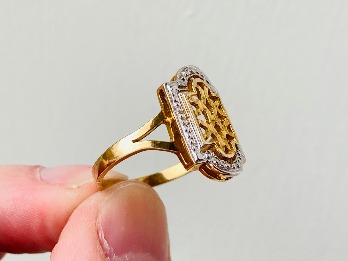 9ct Gold Filigree Ring