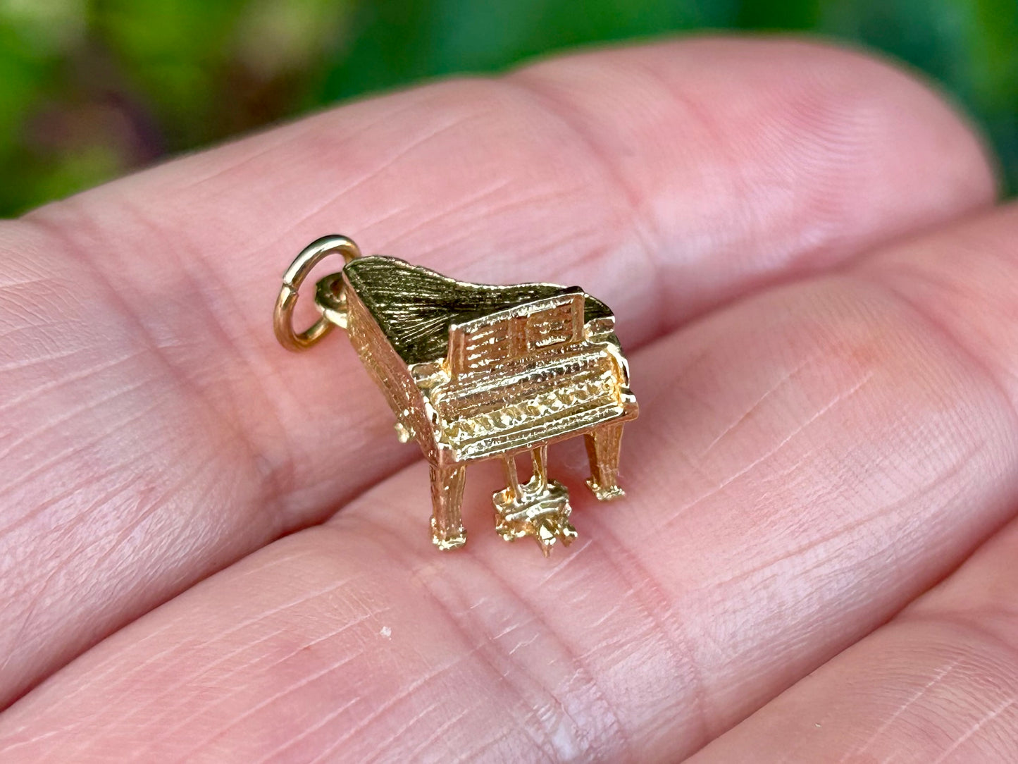 Vintage 9ct Gold Grand Piano Pendant or Charm