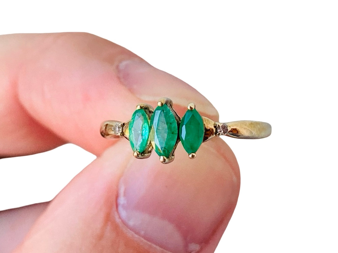 9ct Gold Emerald & Diamond Ring