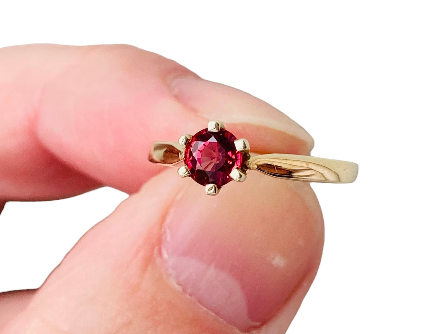 9ct Gold Ruby Ring