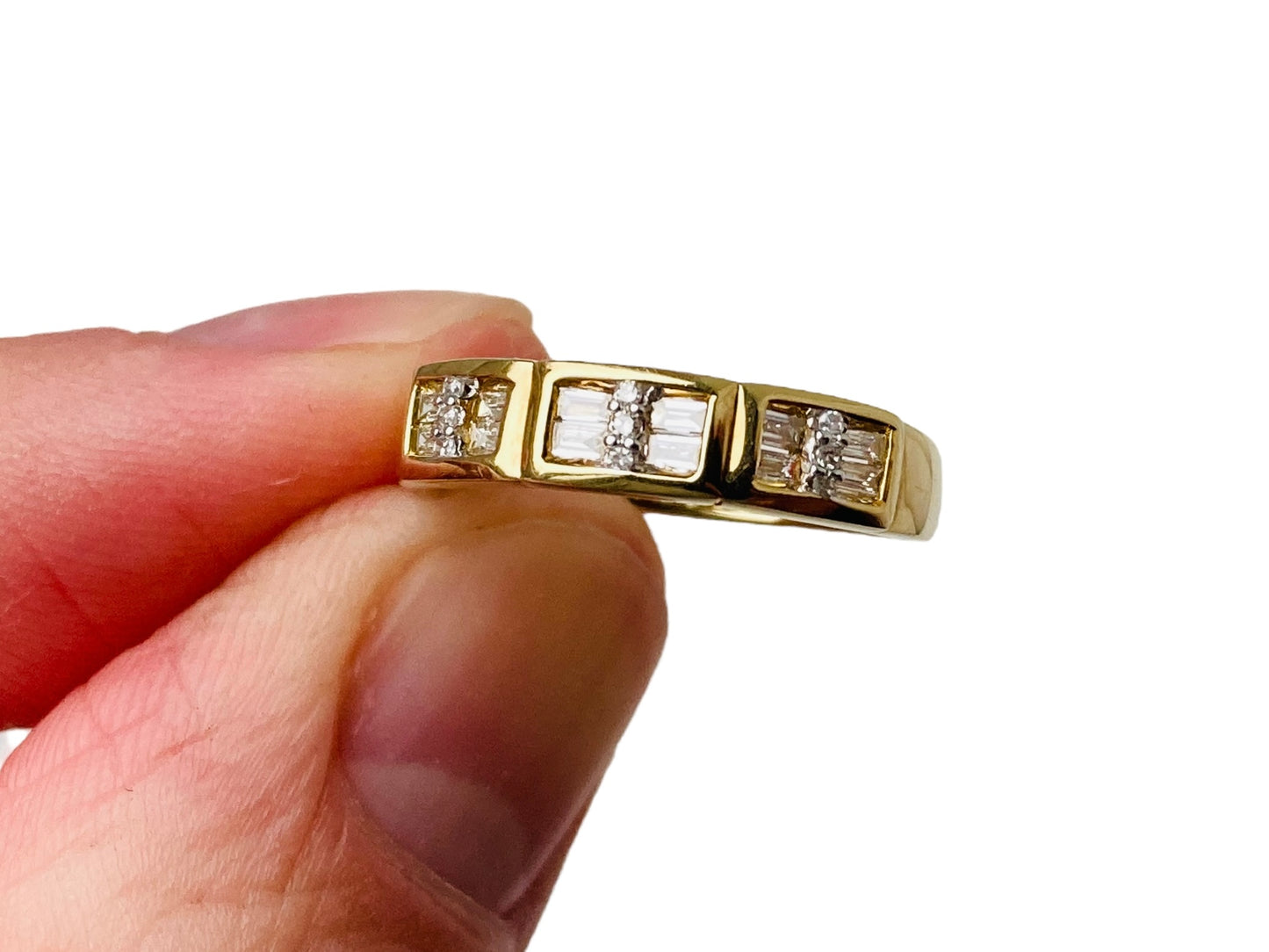 9ct Gold Diamond Ring