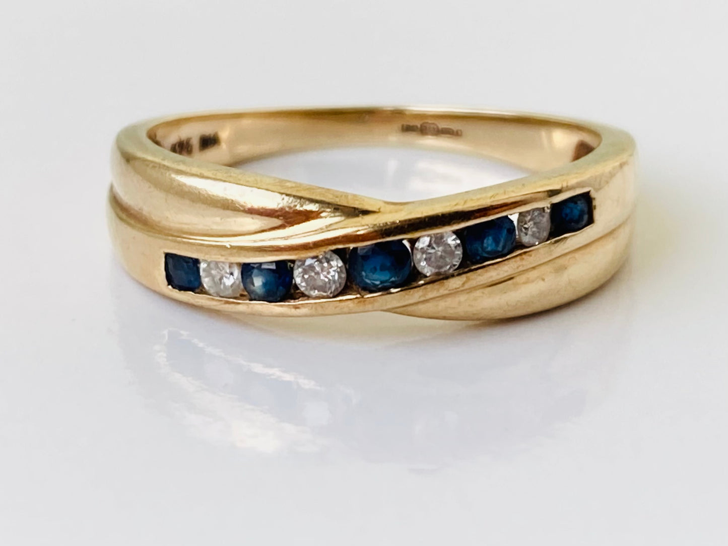 9ct Gold Sapphire & Diamond Ring