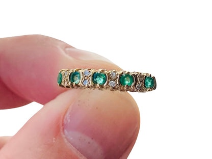 Vintage 9ct Gold Emerald & Diamond Ring