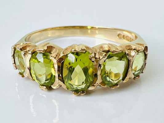 Vintage 9ct Gold Peridot Ring