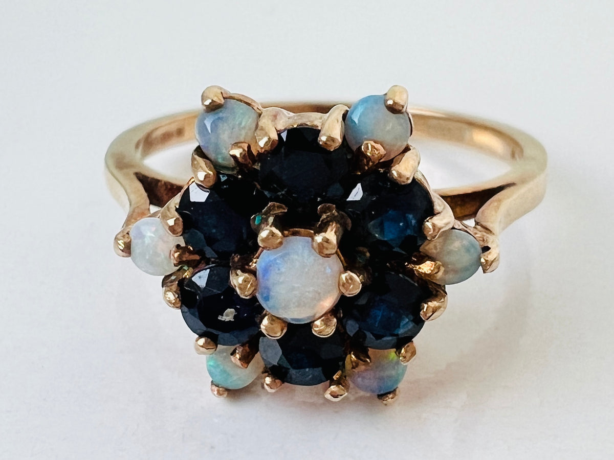 Vintage 9ct Gold Opal & Sapphire Ring