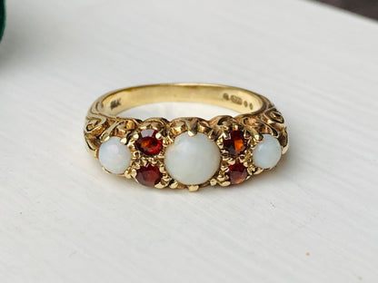 9ct Gold Opal & Garnet Ring