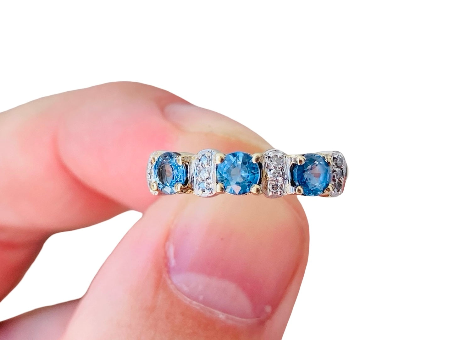 9ct Gold Sapphire & Diamond Ring