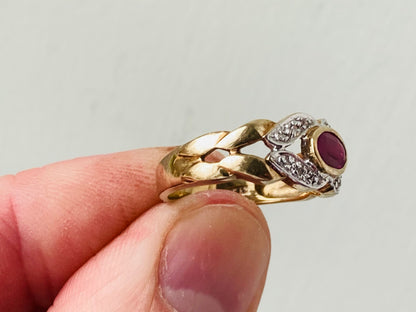 9ct Gold Ruby & Diamond Ring