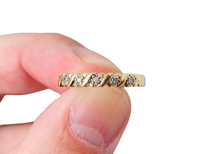 9ct Gold Diamond Ring