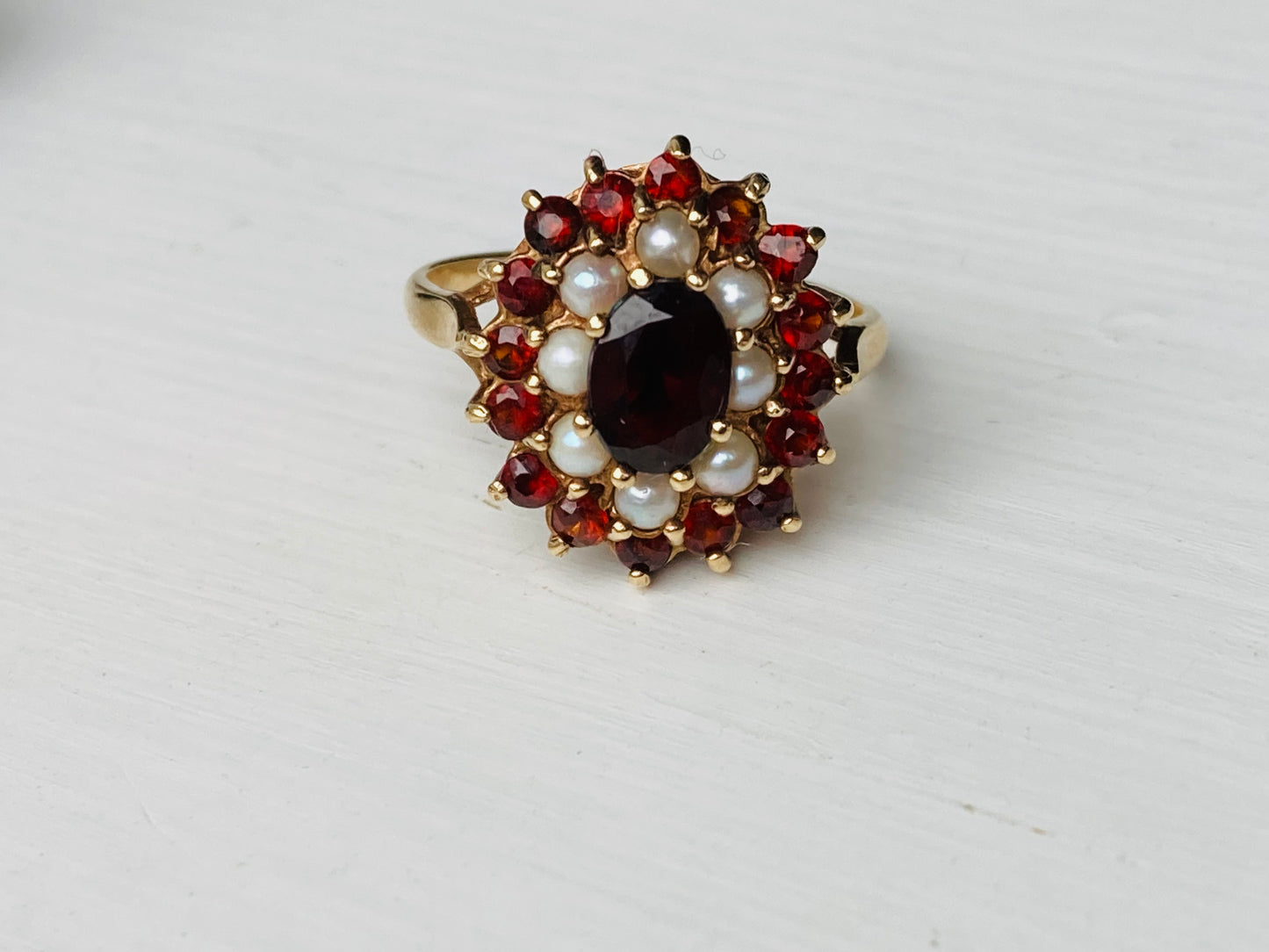 9ct Gold Garnet & Pearl Ring