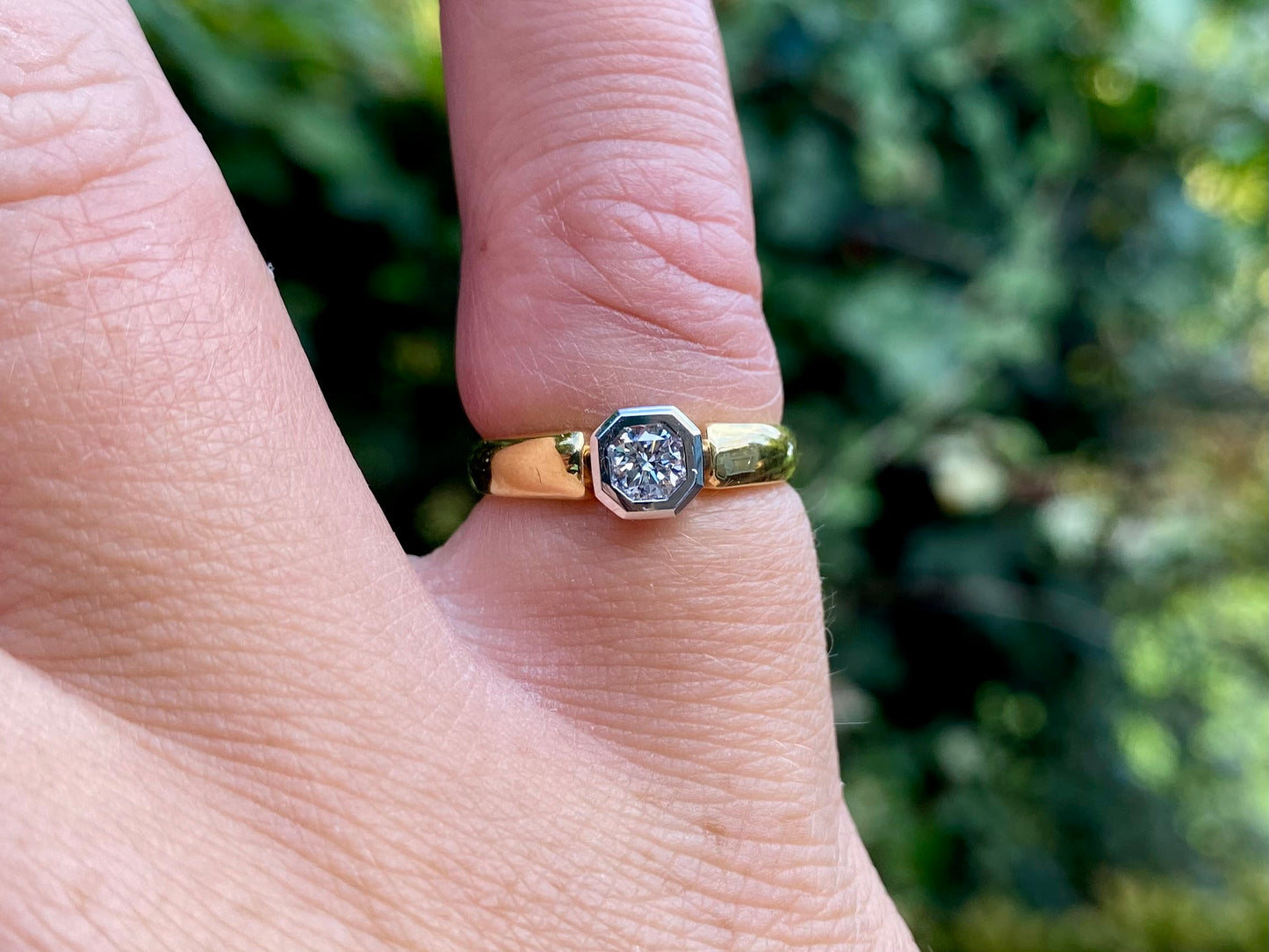 18ct Gold Diamond Solitaire Ring