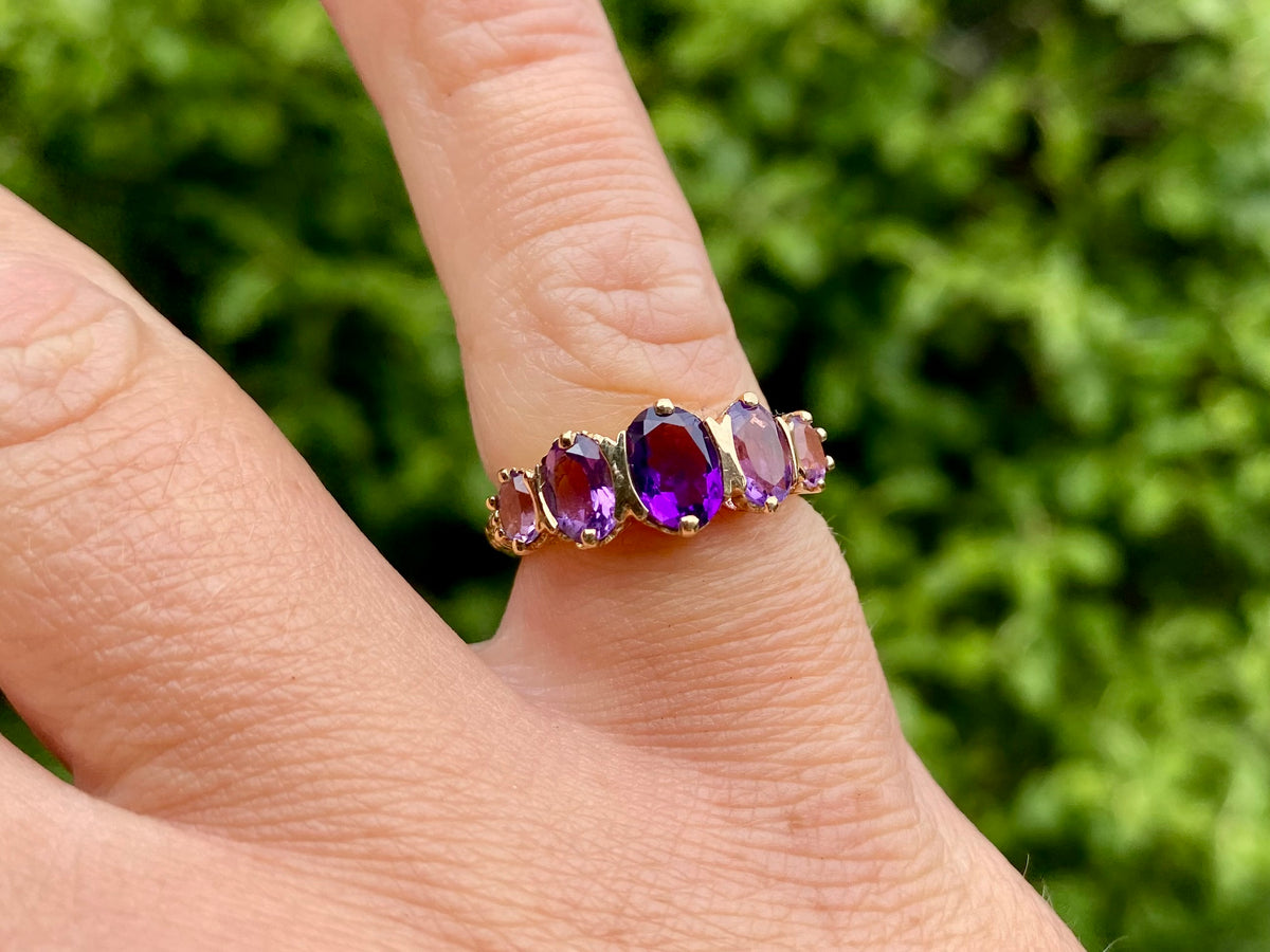 9ct Gold Amethyst Ring