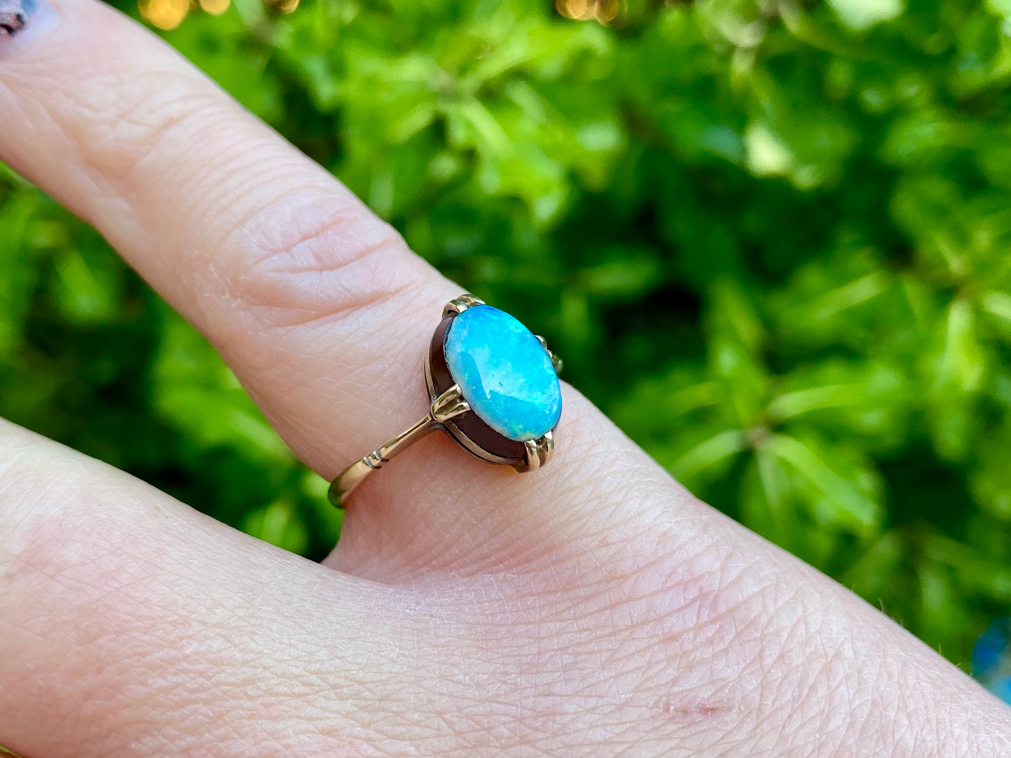Antique 9ct Gold Opal Doublet Ring