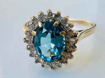 Vintage 9ct Gold Topaz & Diamond Ring