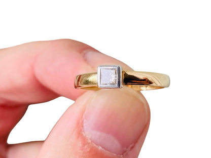 9ct Gold Diamond Solitaire Ring