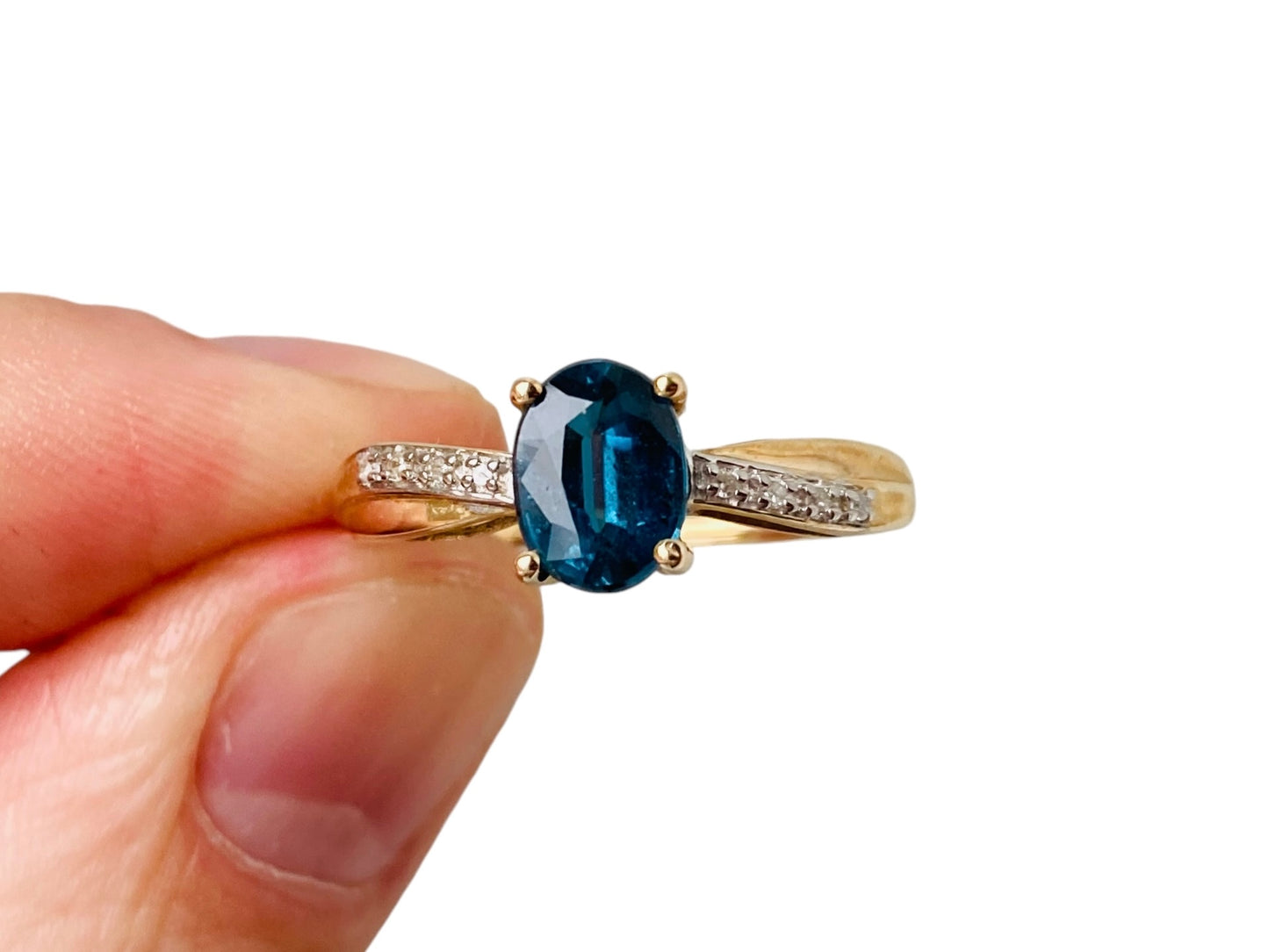 9ct Gold Kyanite & Diamond Ring