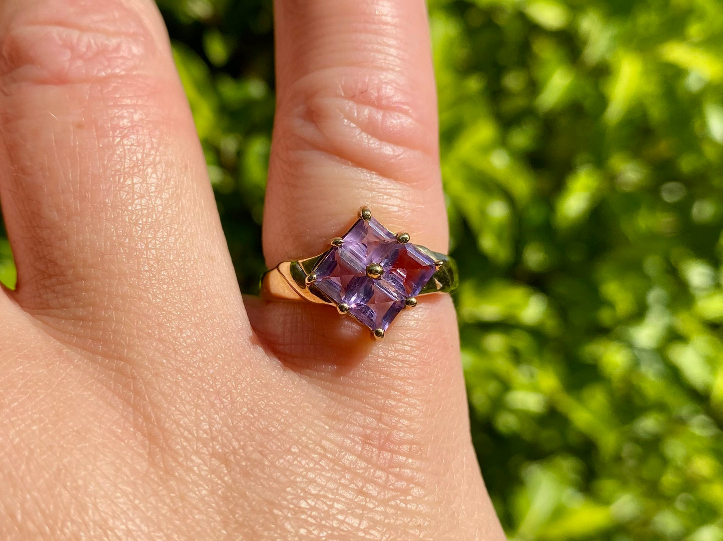 9ct Gold Amethyst Ring