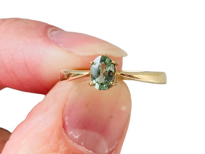 9ct Gold Green Sapphire Ring