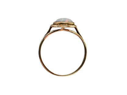 9ct Gold Synthetic Opal Ring