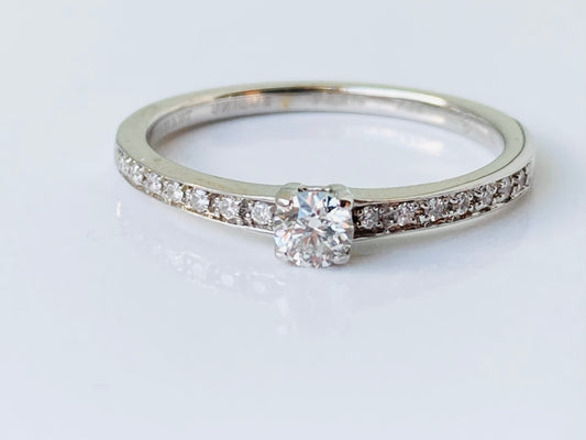 18ct Gold Diamond Ring