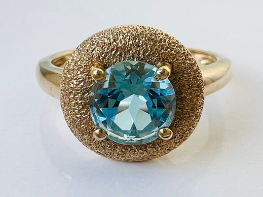 9ct Gold Topaz Ring