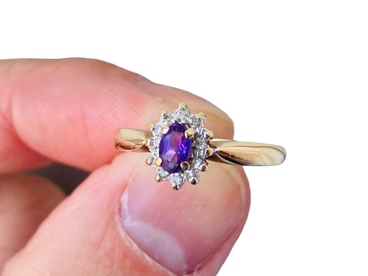 9ct Gold Amethyst & Diamond Ring