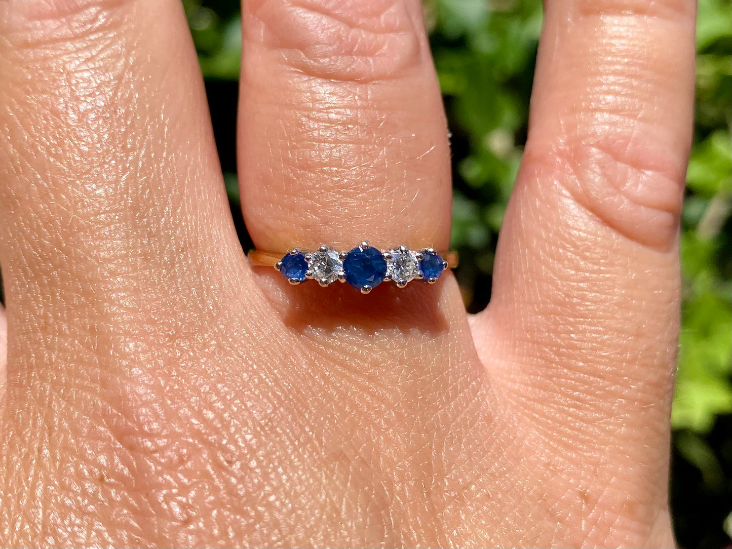 18ct Gold Sapphire & Diamond Ring