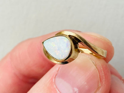 Vintage 9ct Gold Opal Ring