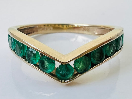 9ct Gold Emerald Wishbone Ring