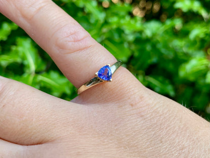 9ct Gold Tanzanite Ring
