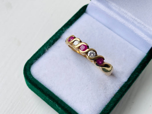 9ct Gold Ruby & Diamond Ring