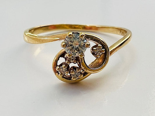 Vintage 18ct Gold Diamond Ring