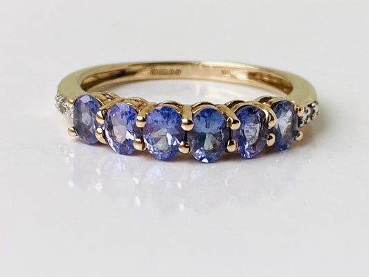 9ct Gold Tanzanite & Diamond Ring