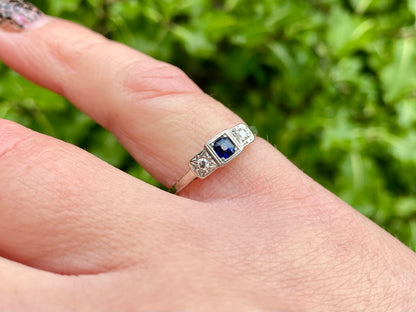 Vintage 18ct Gold Sapphire & Diamond Ring