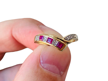 9ct Gold Ruby & Diamond Wishbone /Chevron Ring