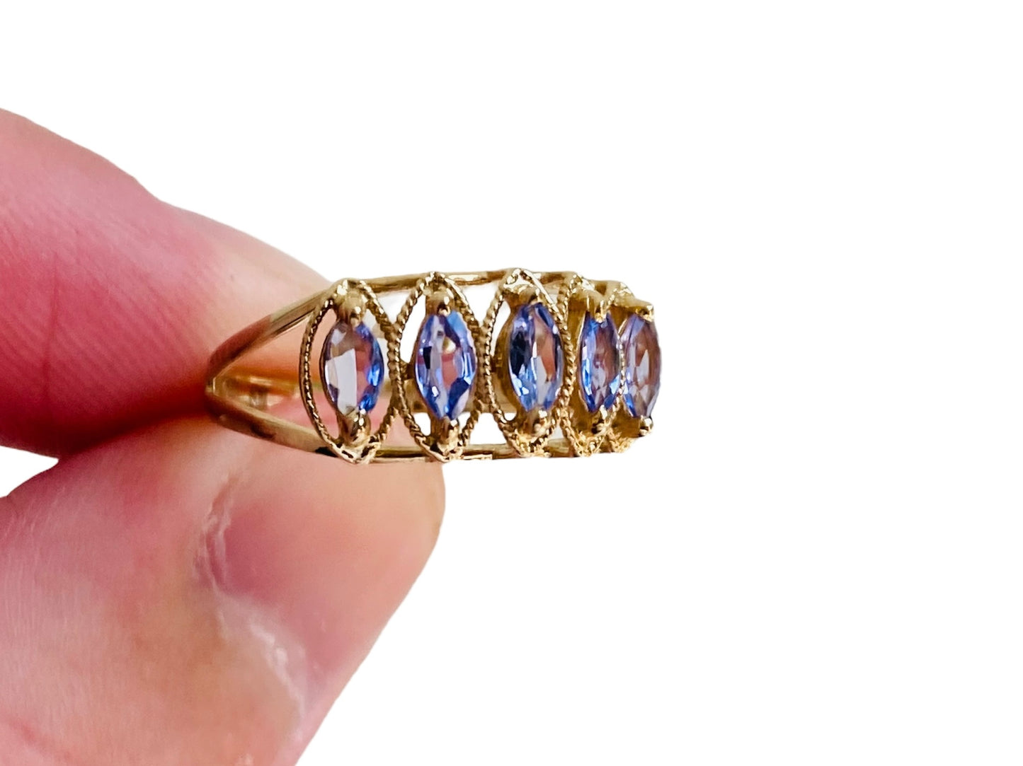 9ct Gold Tanzanite Ring