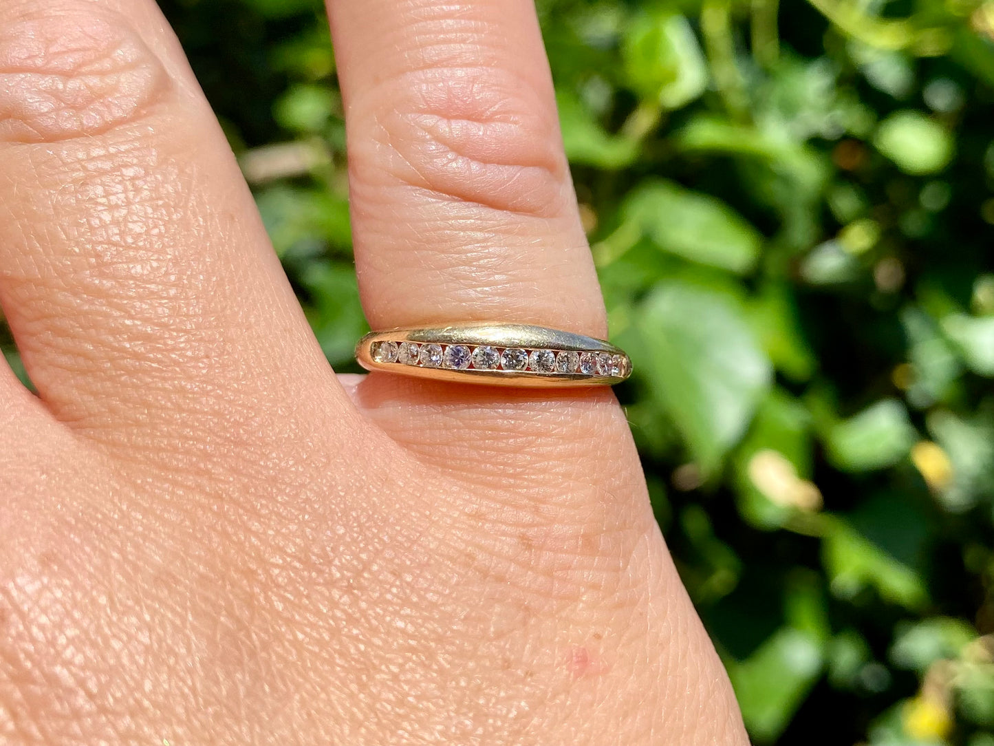 9ct Gold Eleven-Stone Diamond Ring