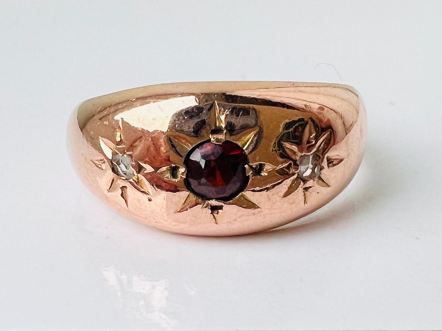 Antique 9ct Gold Garnet & Diamond Ring