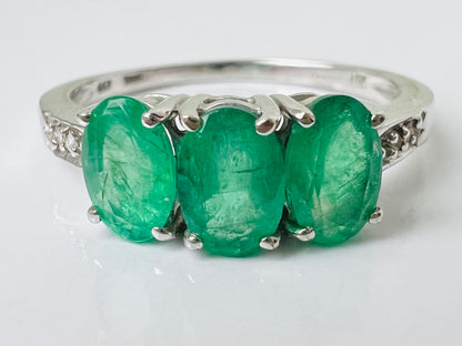 9ct Gold Emerald & Diamond Ring