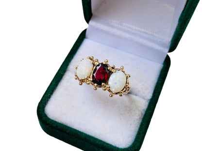 Vintage 9ct Gold Opal & Garnet Ring