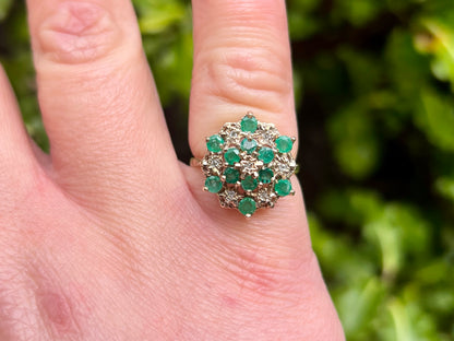 Vintage 9ct Gold Emerald & Diamond Ring