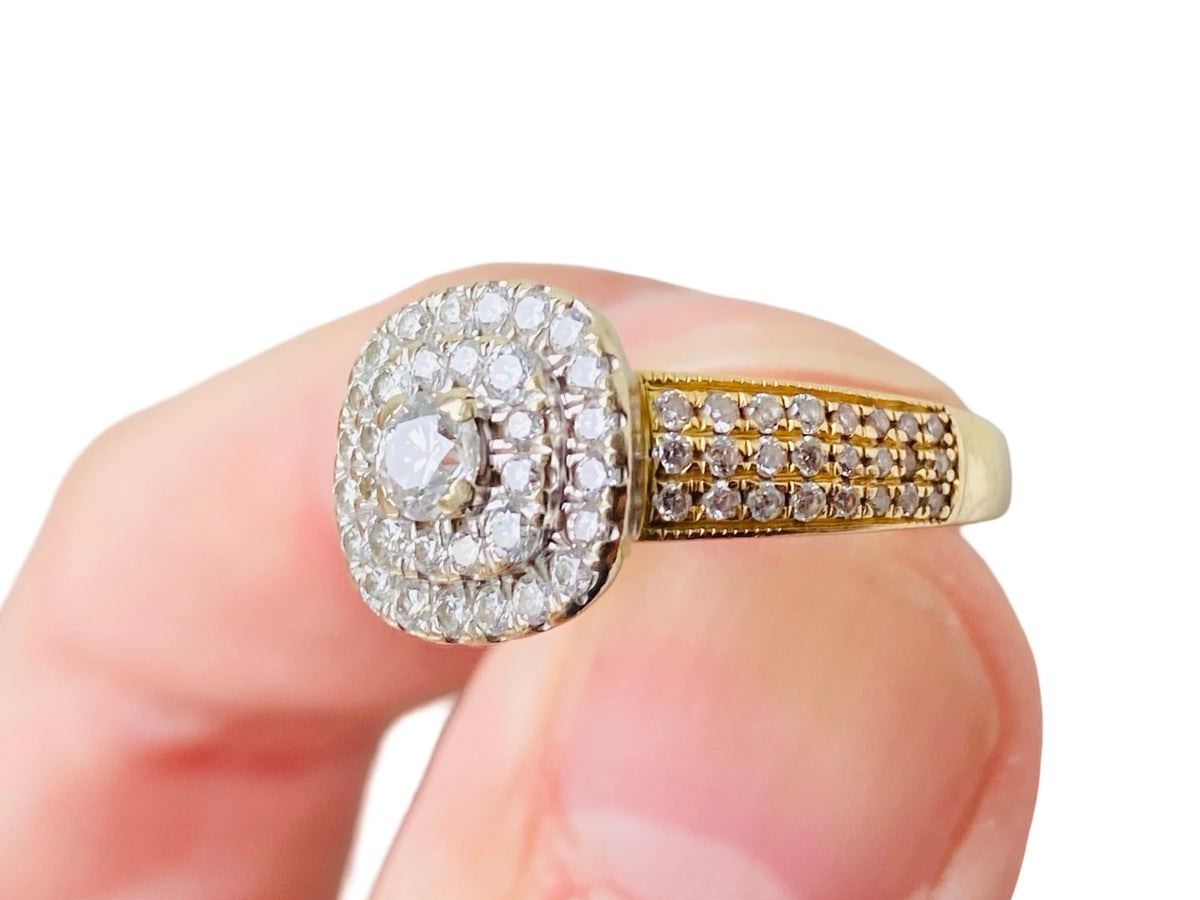 18ct Gold 0.84ct Diamond Ring