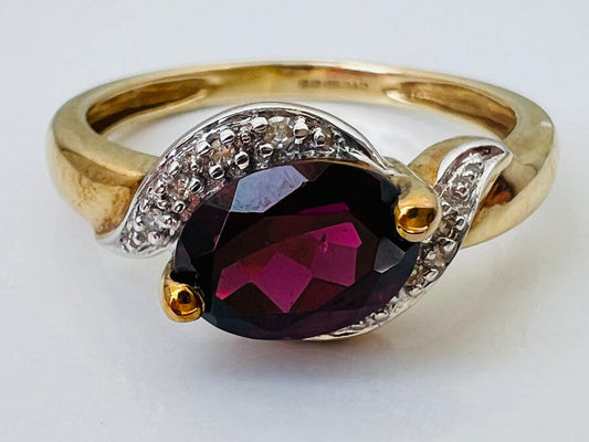 9ct Gold Rhodolite Garnet & Diamond Ring
